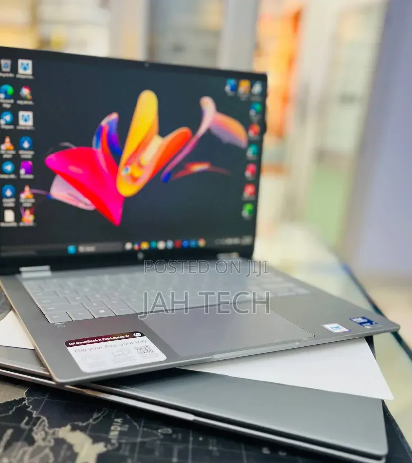 New Laptop HP OmniBook X Flip 14" 16GB Intel Core Ultra 7 SSD 1T