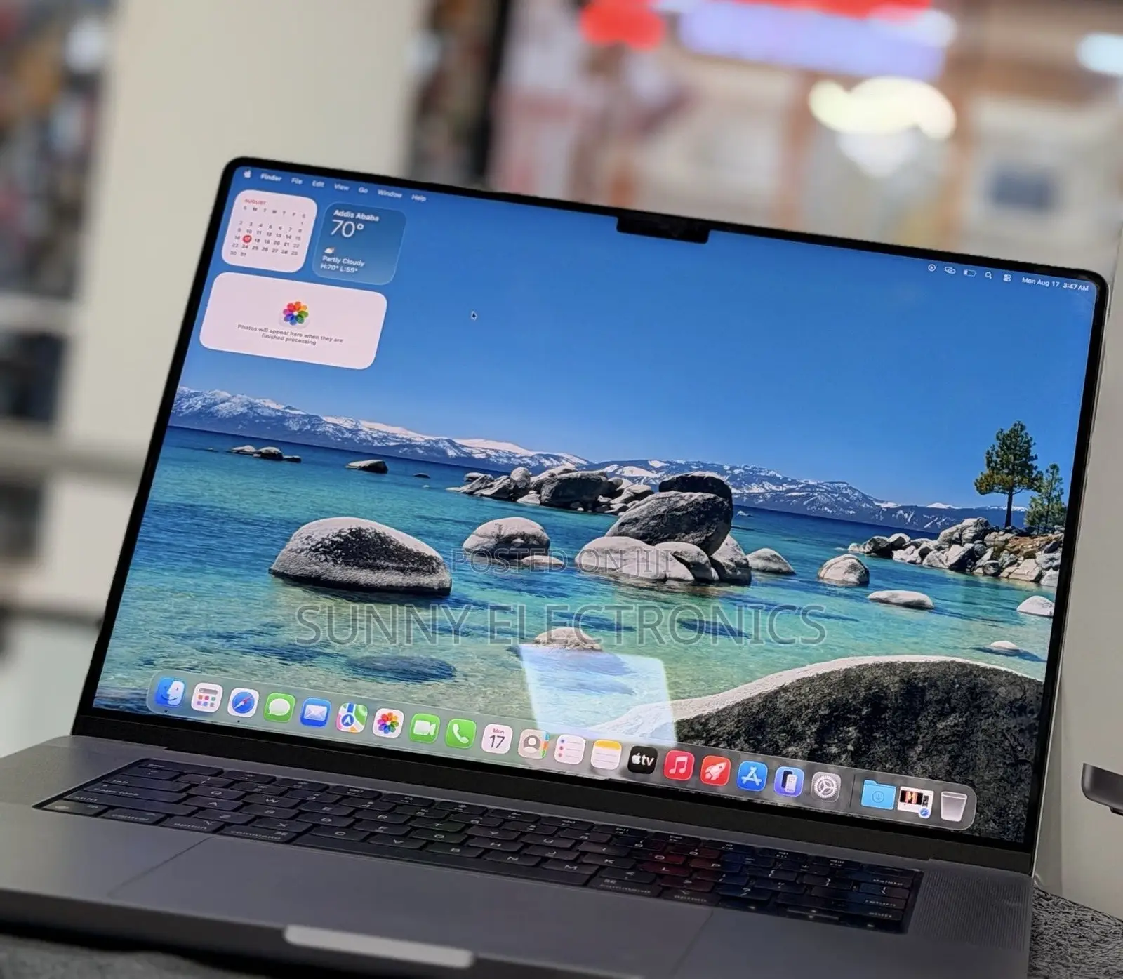 New Laptop Apple 16GB Apple M1 Pro SSD 512GB