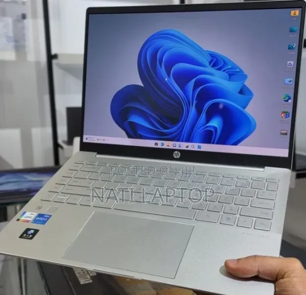 New Laptop HP Pavilion 14 16GB Intel Core i5 SSD 512GB
