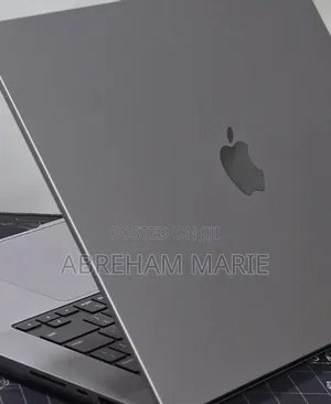 New Laptop Apple MacBook Pro 2021 M1 32GB Apple M1 Pro SSD 512GB