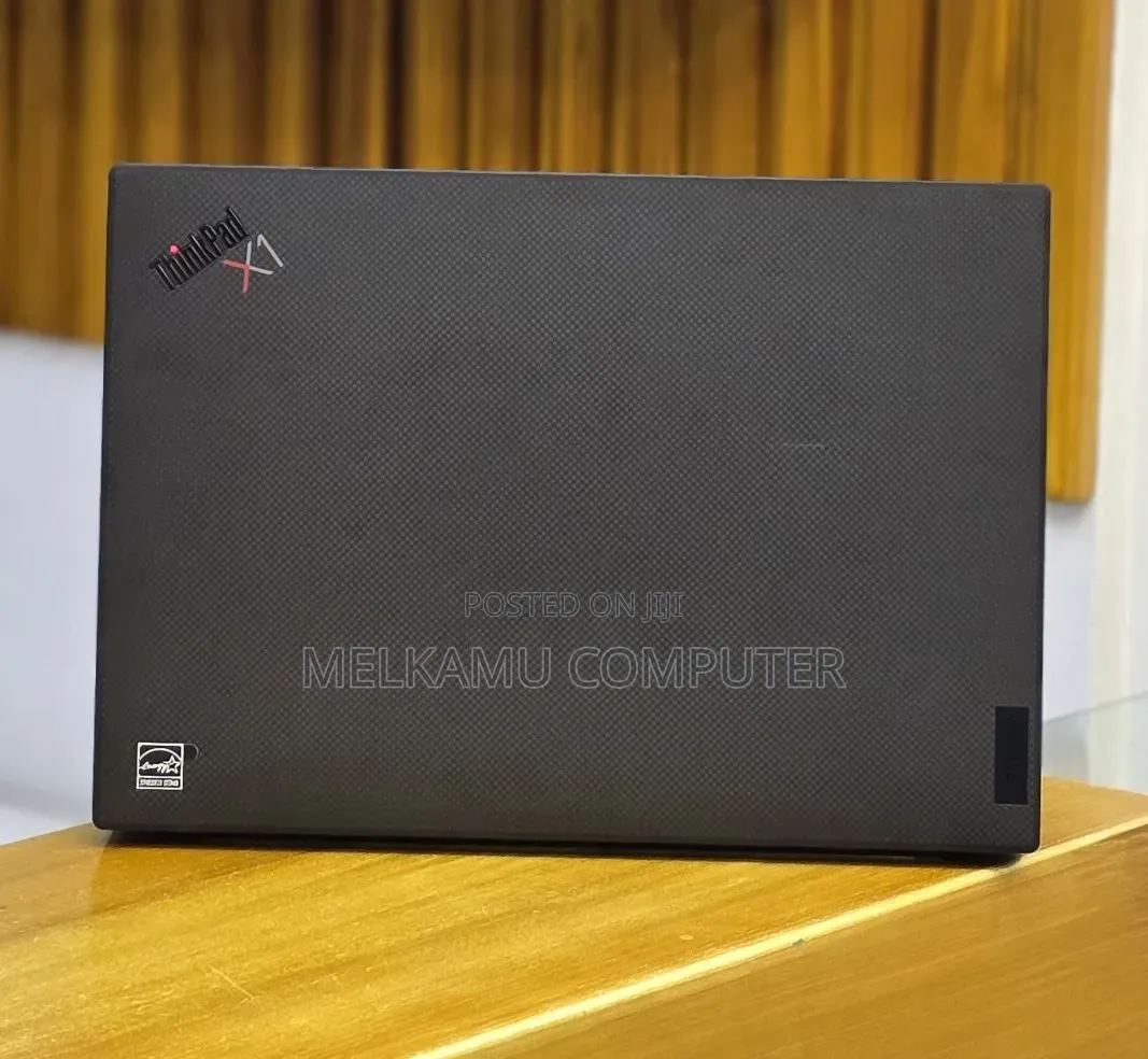 New Laptop Lenovo ThinkPad X1 Carbon Gen11 16GB Intel Core i7 SSD 512GB