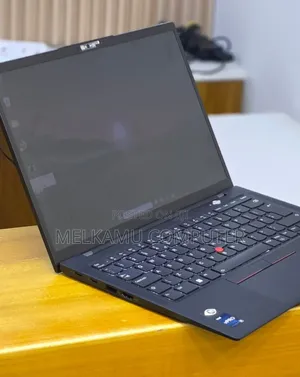 New Laptop Lenovo ThinkPad X1 Carbon Gen11 16GB Intel Core i7 SSD 512GB