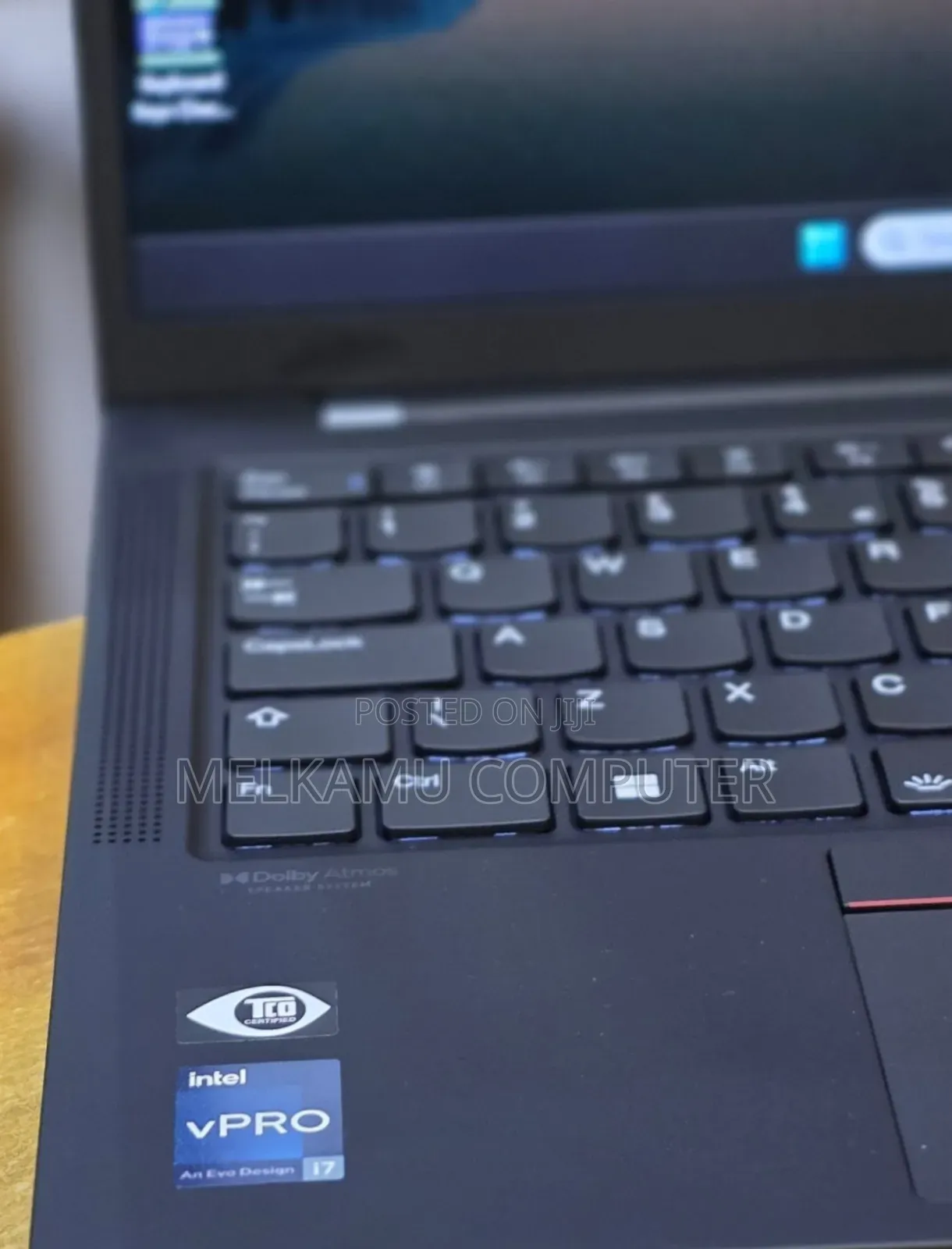 New Laptop Lenovo ThinkPad X1 Carbon Gen11 16GB Intel Core i7 SSD 512GB