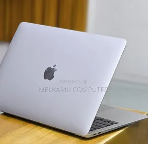 New Laptop Apple MacBook Air 2020 M1 8GB Apple M1 SSD 256GB