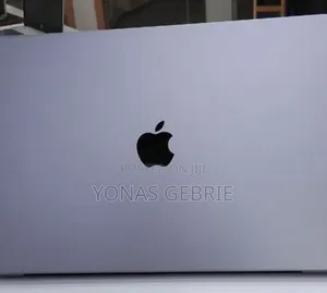 New Laptop Apple MacBook 32GB Apple M1 Pro SSD 1T