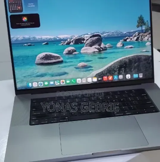 New Laptop Apple MacBook 32GB Apple M1 Pro SSD 1T