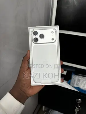 New Apple iPhone 17 Pro Max 256 GB Silver