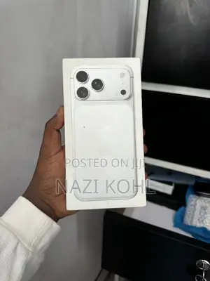 New Apple iPhone 17 Pro Max 256 GB Silver