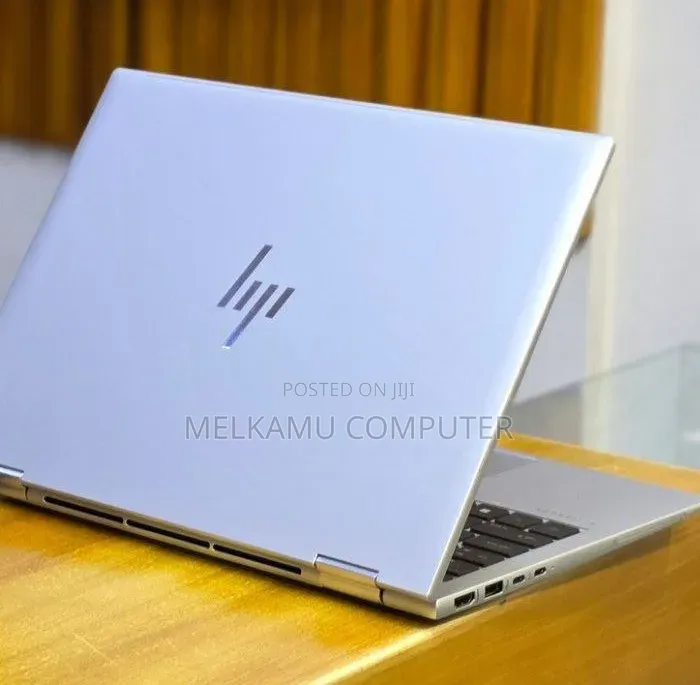 New Laptop HP Elitebook 830 G11 16GB Intel Core Ultra 7 SSD 512GB