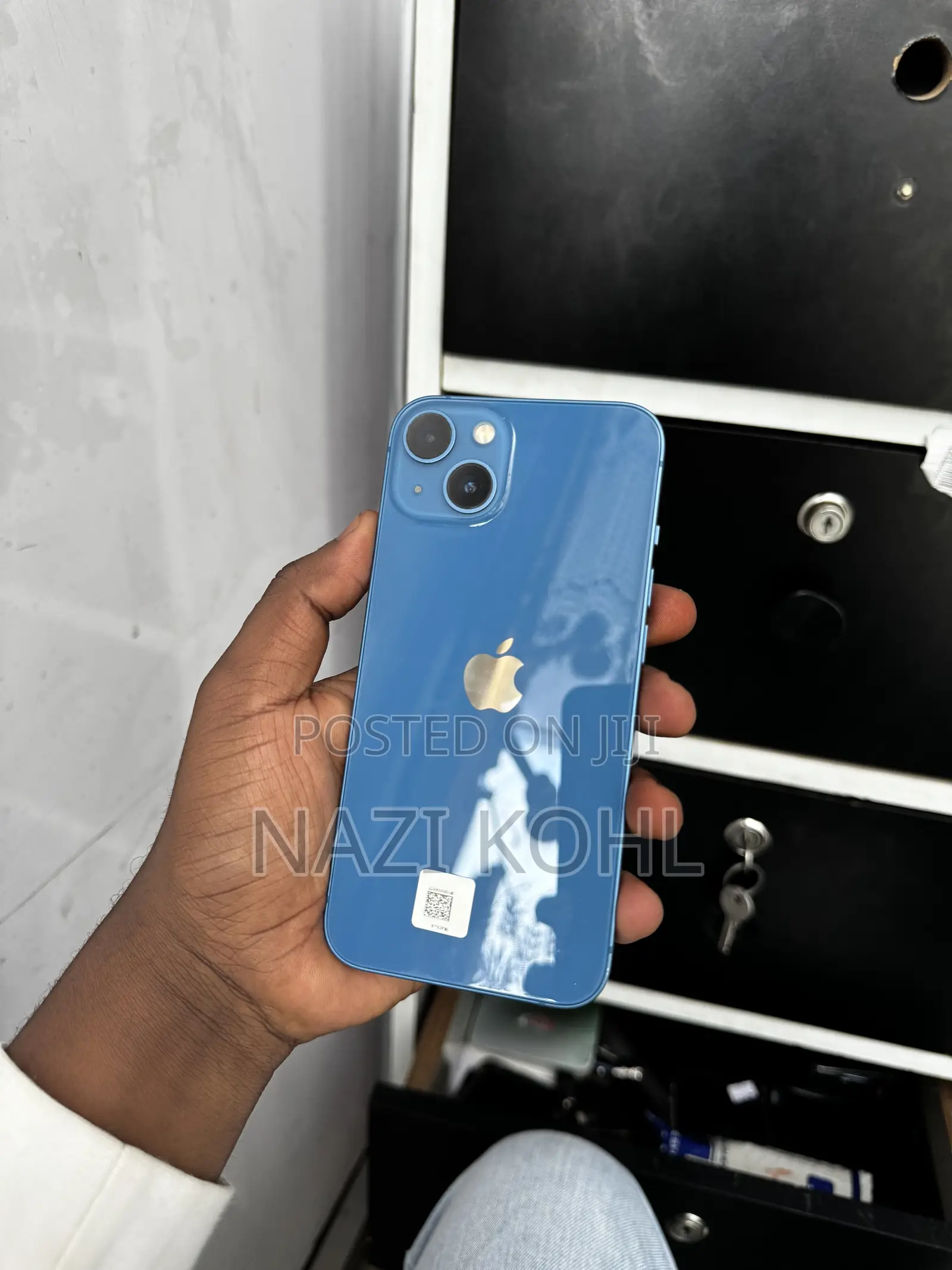 New Apple iPhone 13 128 GB Blue