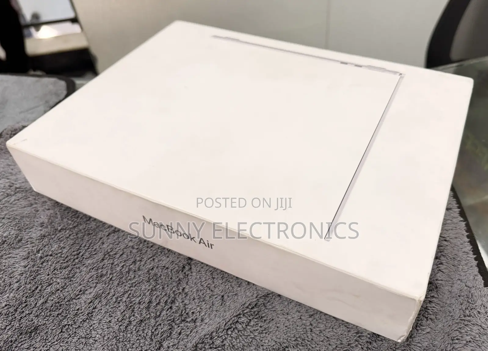 New Laptop Apple 24GB Apple M5 SSD 512GB