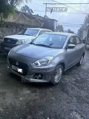 Suzuki Dzire 2022 Silver