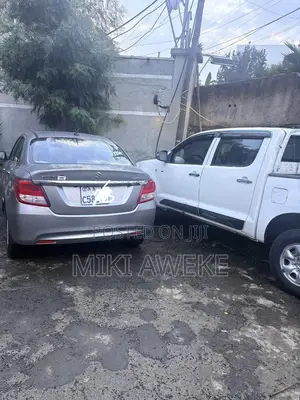 Suzuki Dzire 2022 Silver