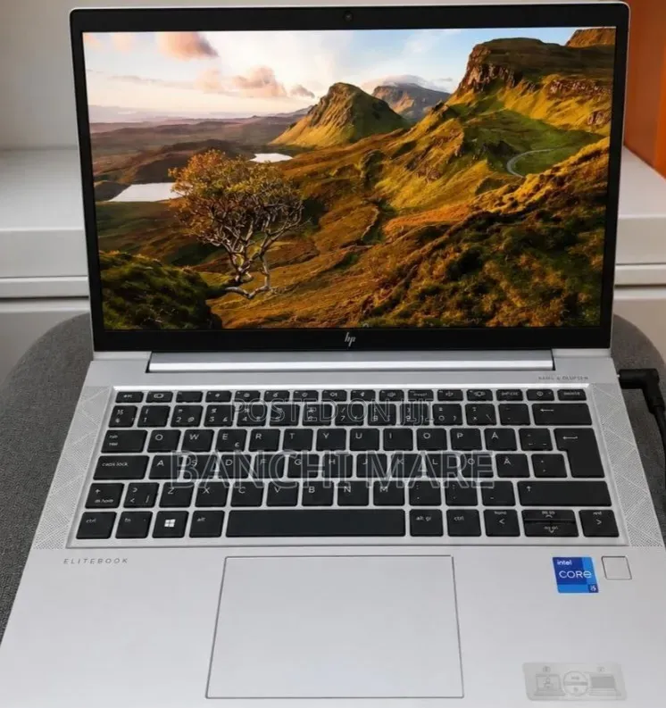New Laptop HP EliteBook 840 G8 16GB Intel Core i5 SSD 512GB