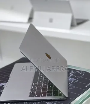 New Laptop Apple MacBook Pro 2020 M1 16GB Apple M1 SSD 512GB