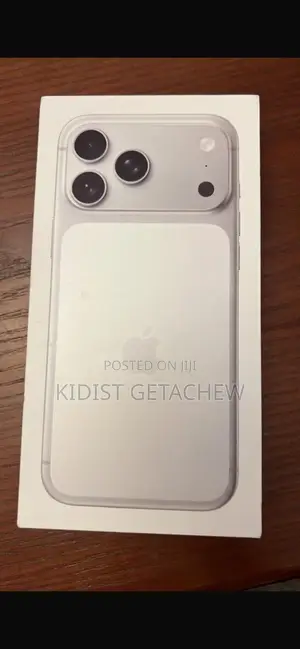 New Apple iPhone 17 Pro Max 256 GB Silver
