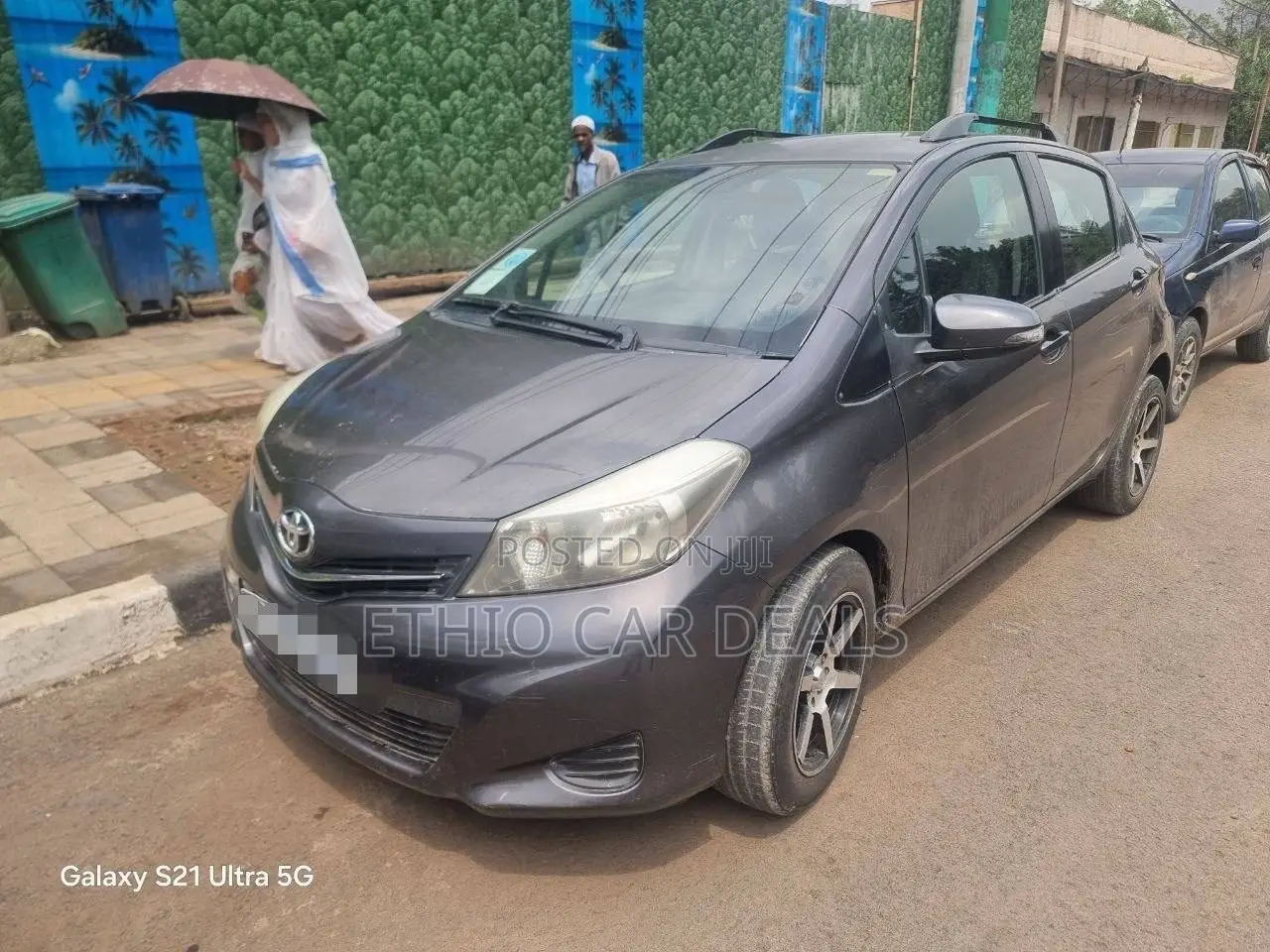 Toyota Yaris 2012 Black