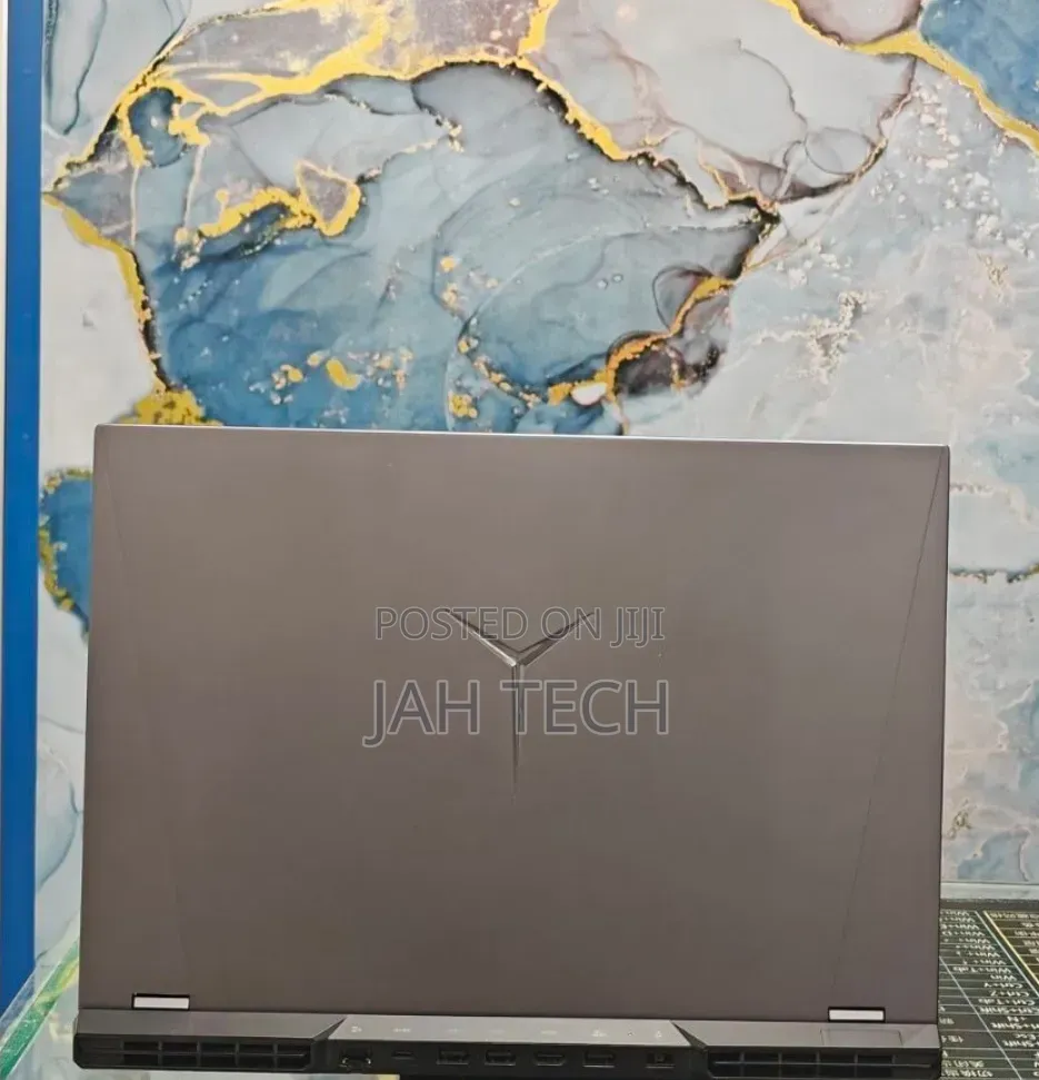 New Laptop Lenovo Legion 5 16GB AMD Ryzen 7 SSD 512GB