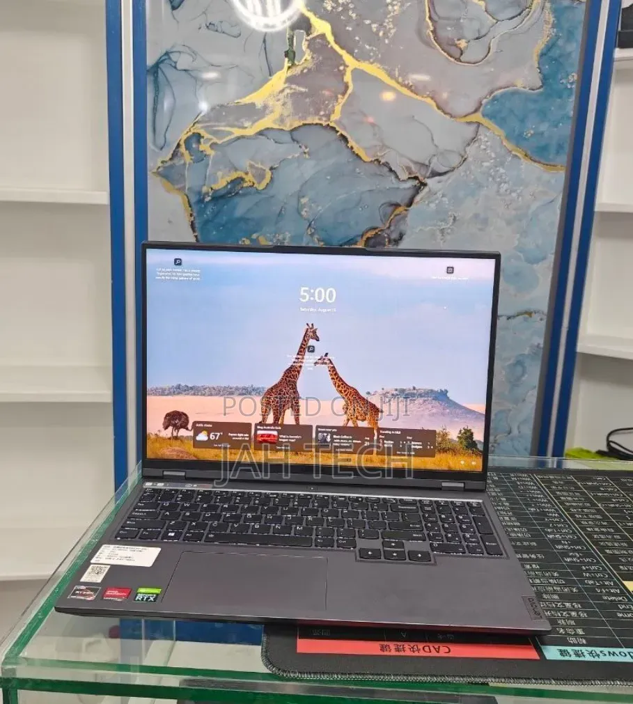 New Laptop Lenovo Legion 5 16GB AMD Ryzen 7 SSD 512GB