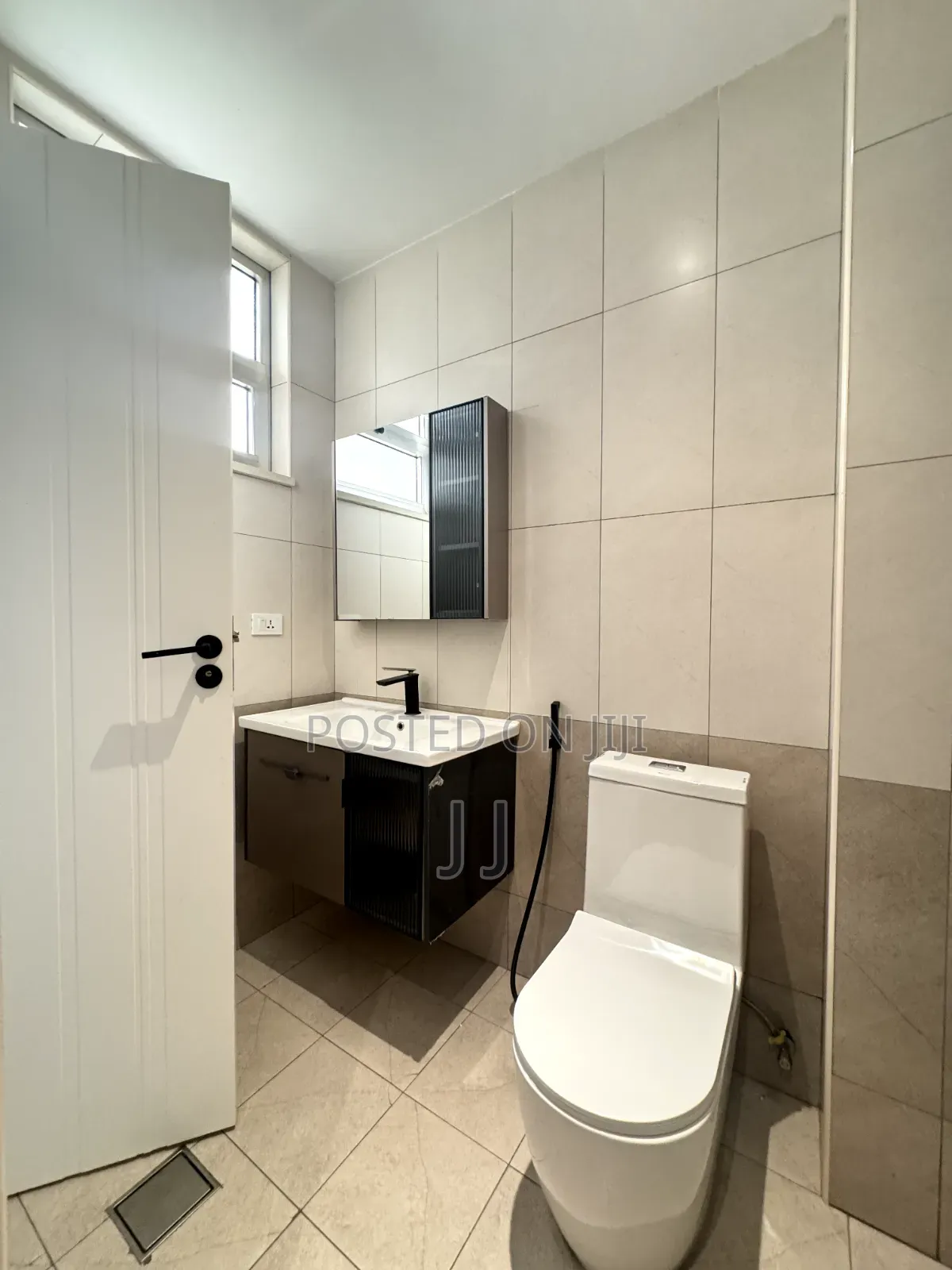 Furnished 3bdrm Apartment in Kirkos for rent