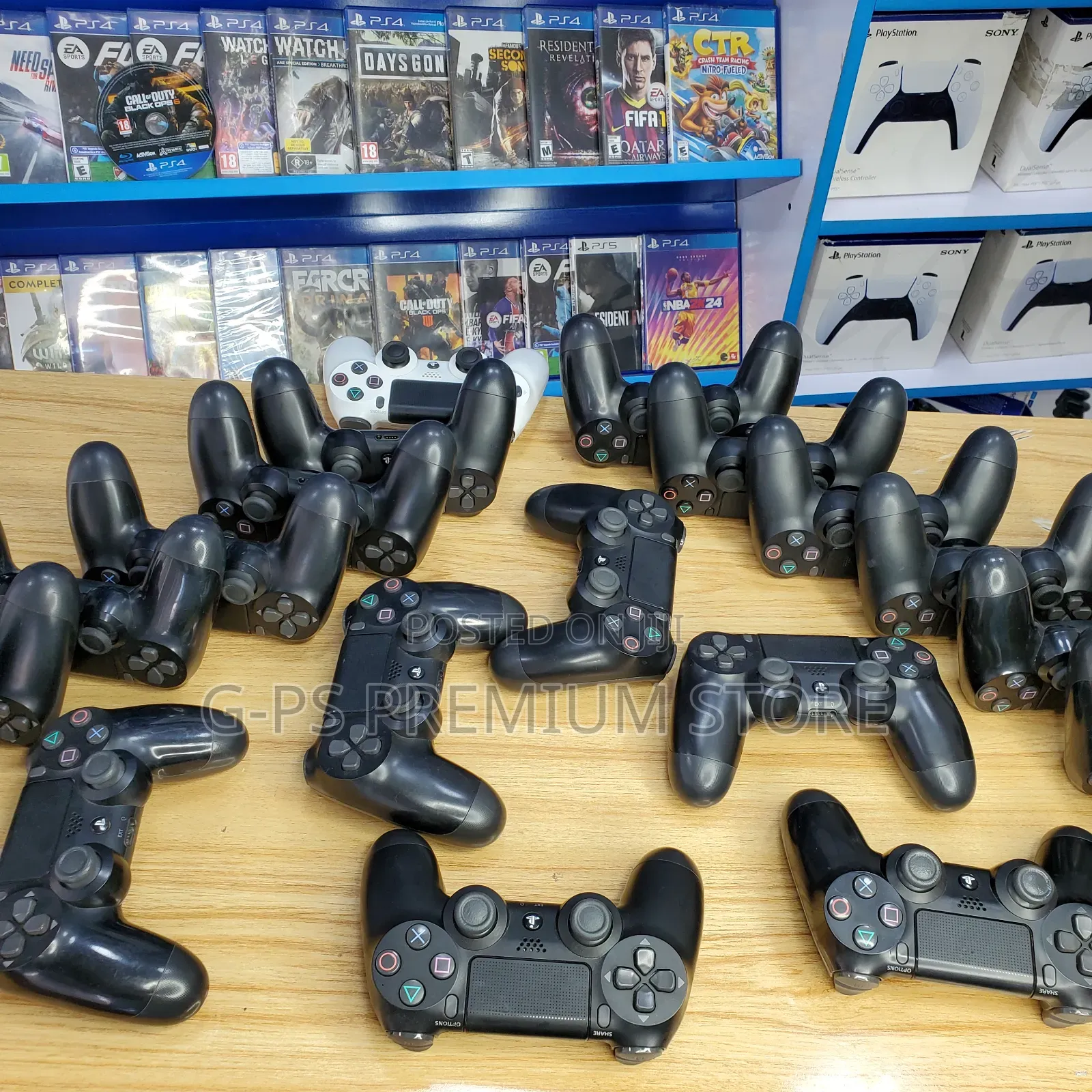 PS4 Europe Used + Original Joystick