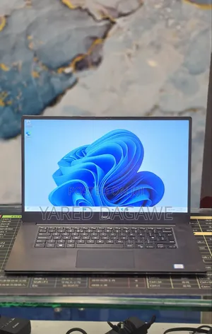 New Laptop Dell XPS 15 16GB Intel Core i5 SSD 512GB