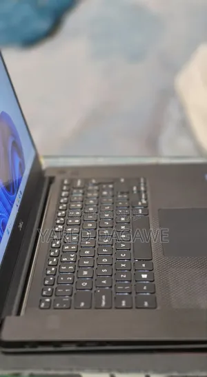 New Laptop Dell XPS 15 16GB Intel Core i5 SSD 512GB