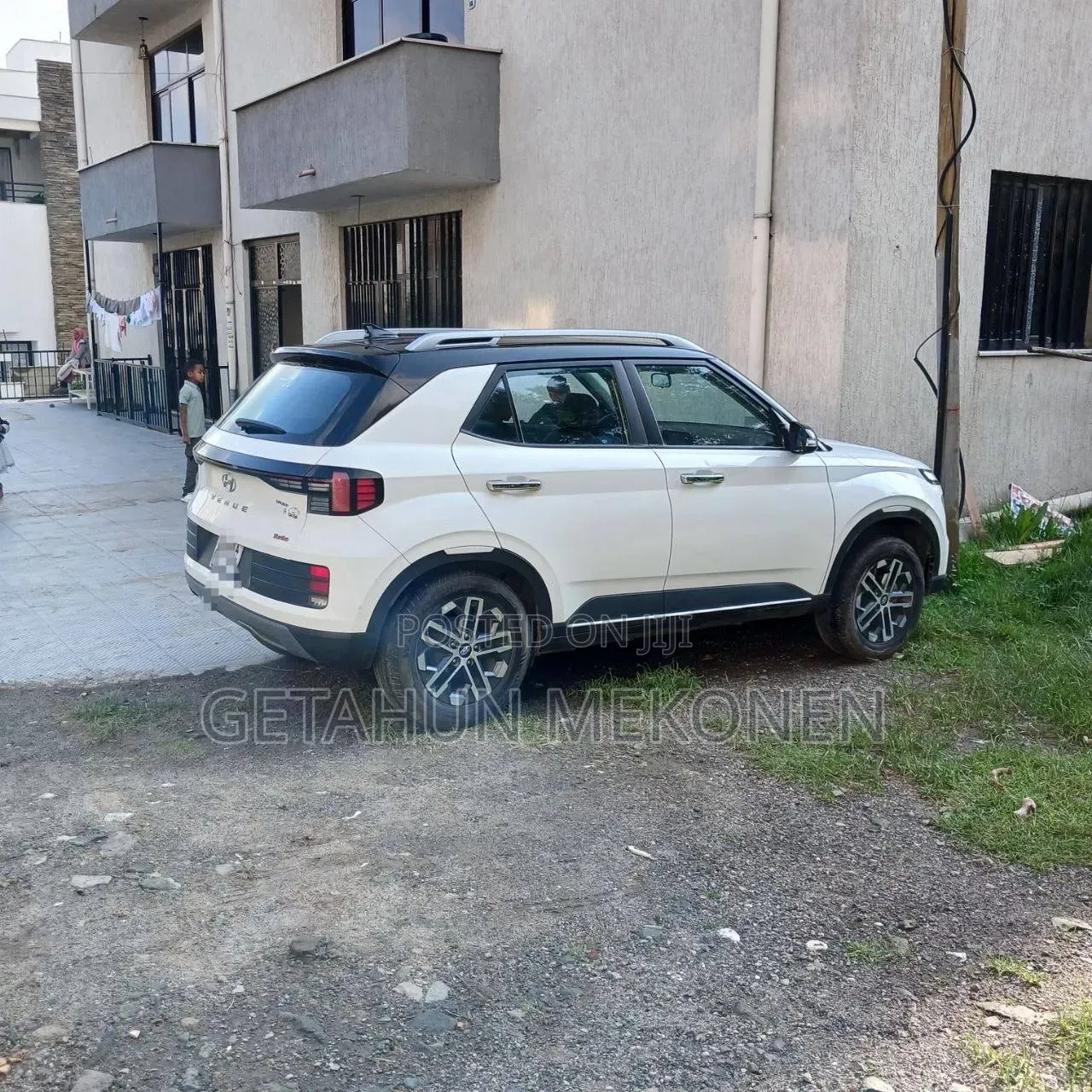 Hyundai Venue 2024 White