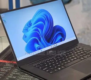 New Laptop Dell XPS 13 16GB Intel Core i5 SSD 512GB