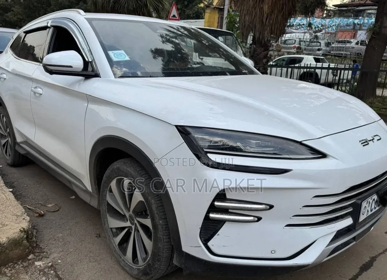 BYD Song Plus DM-i 2025 White