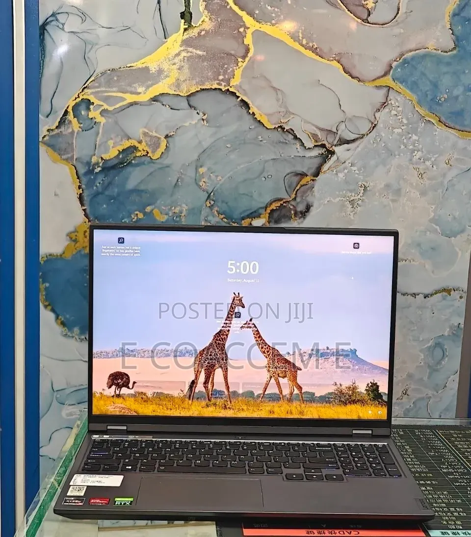 New Laptop Lenovo 16GB AMD Ryzen 7 SSD 512GB