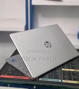 New Laptop HP Stream Notebook 8GB Intel Core i5 SSD 128GB