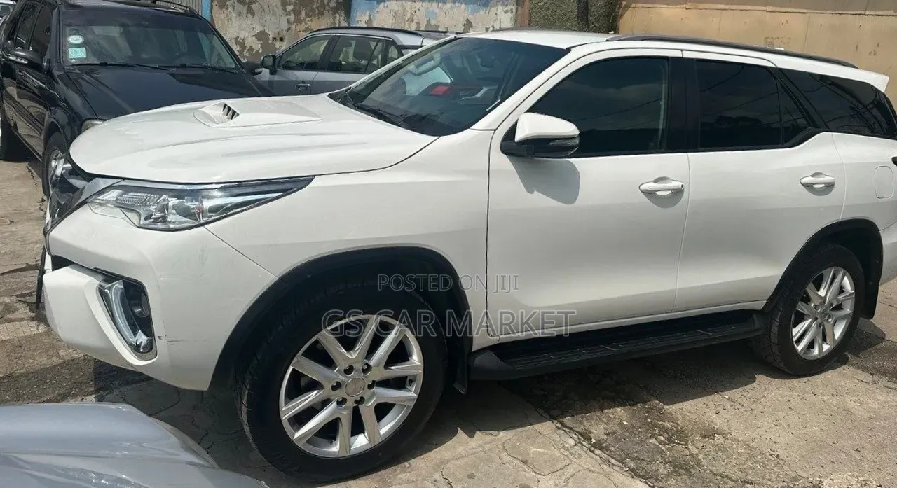 Toyota Fortuner 2017 White