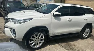 Toyota Fortuner 2017 White
