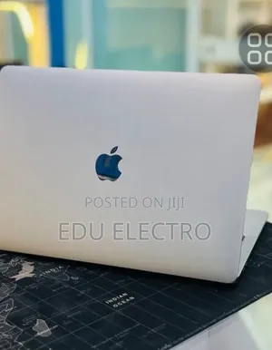 New Laptop Apple MacBook Pro 2023 M2 8GB Apple M2 SSD 512GB