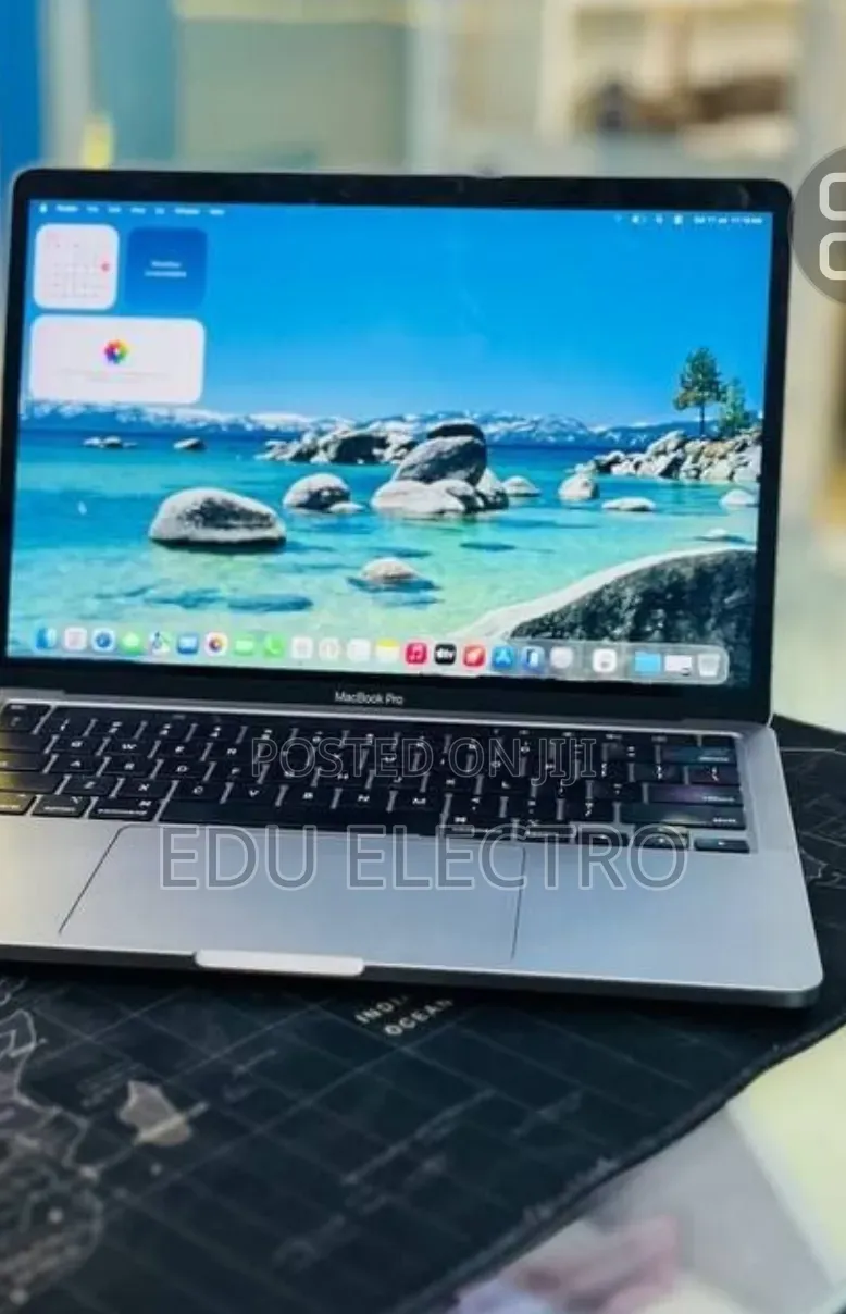 New Laptop Apple MacBook Pro 2023 M2 8GB Apple M2 SSD 512GB
