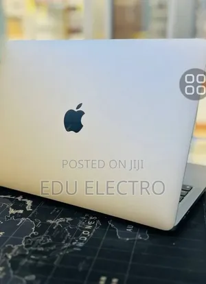 New Laptop Apple MacBook Pro 2023 M2 8GB Apple M2 SSD 512GB