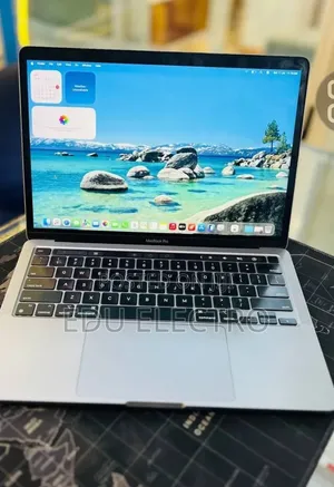 New Laptop Apple MacBook Pro 2023 M2 8GB Apple M2 SSD 512GB