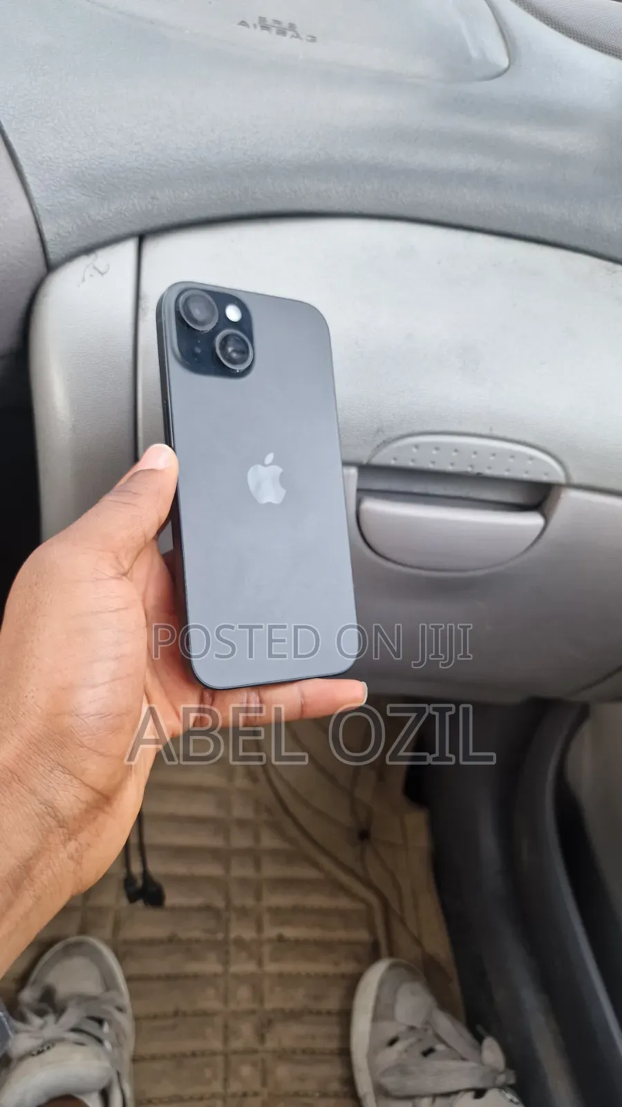 New Apple iPhone 15 128 GB Black