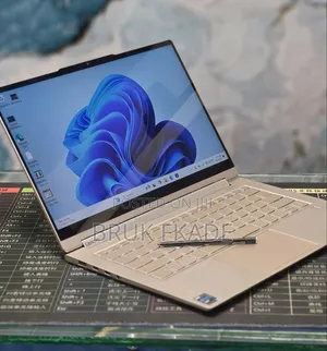 New Laptop Lenovo Yoga 9i 16GB Intel Core i7 SSD 512GB