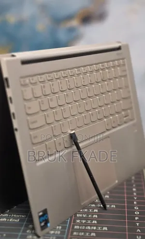 New Laptop Lenovo Yoga 9i 16GB Intel Core i7 SSD 512GB