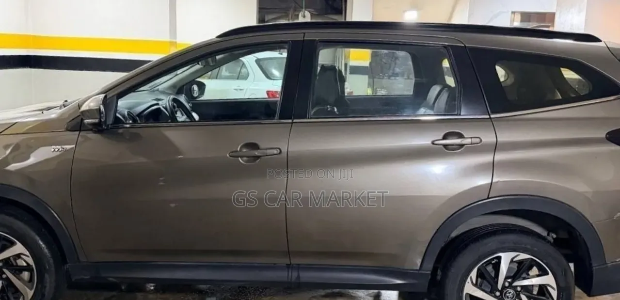 Toyota Rush 2020 Gray