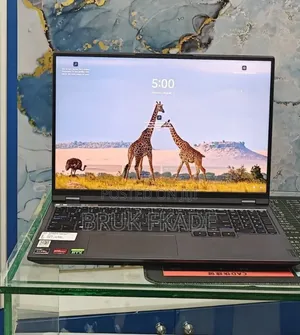 New Laptop Lenovo Legion 5 16GB AMD Ryzen 7 SSD 512GB