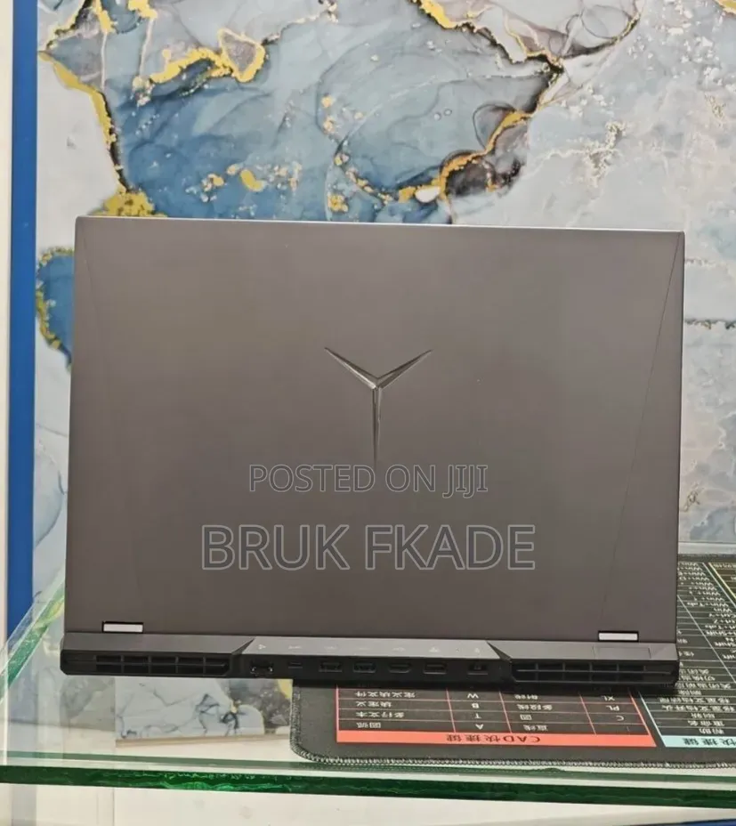 New Laptop Lenovo Legion 5 16GB AMD Ryzen 7 SSD 512GB