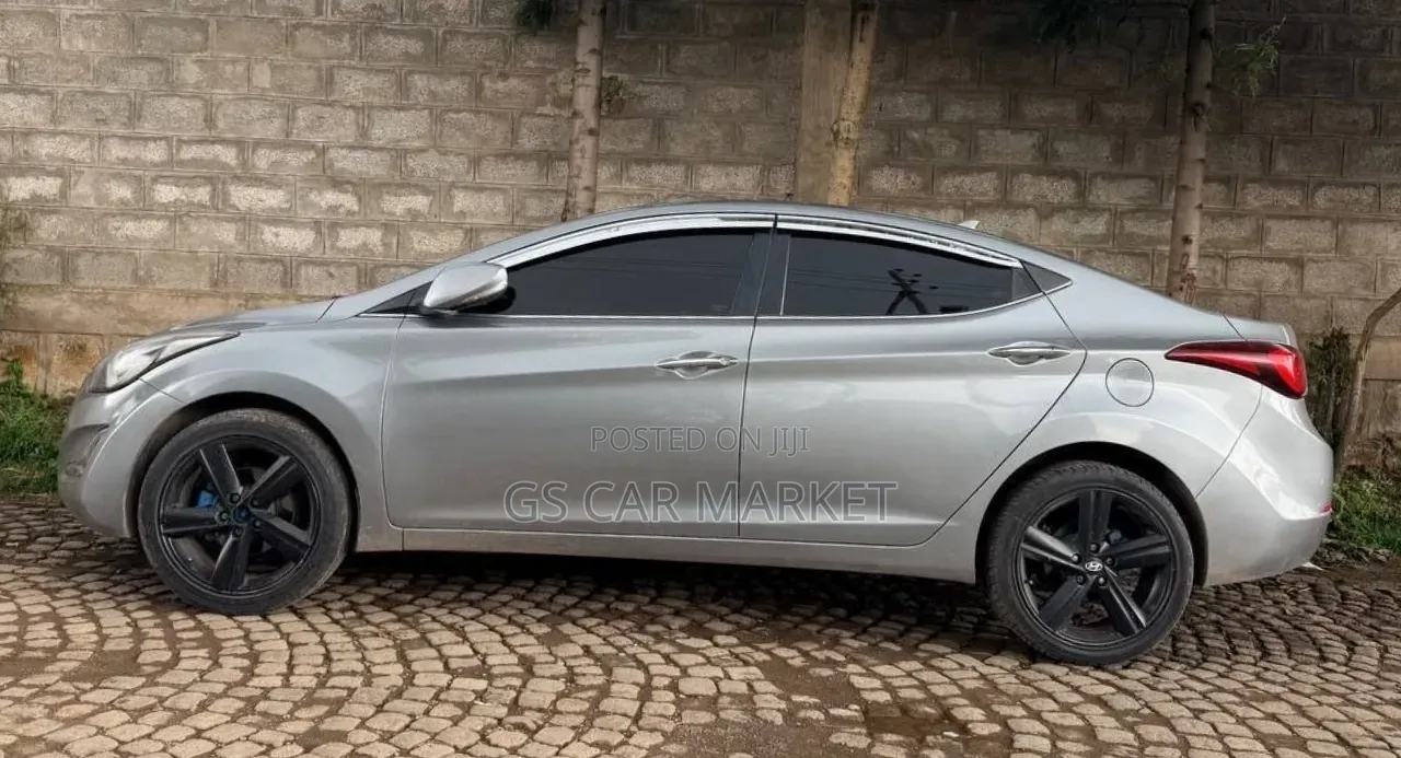 Hyundai Avante 2014 Gray