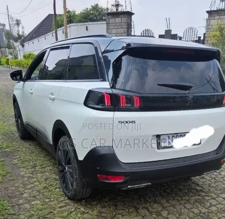 Peugeot 5008 2021 Ivory