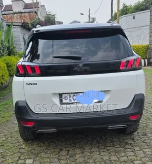 Peugeot 5008 2021 Ivory