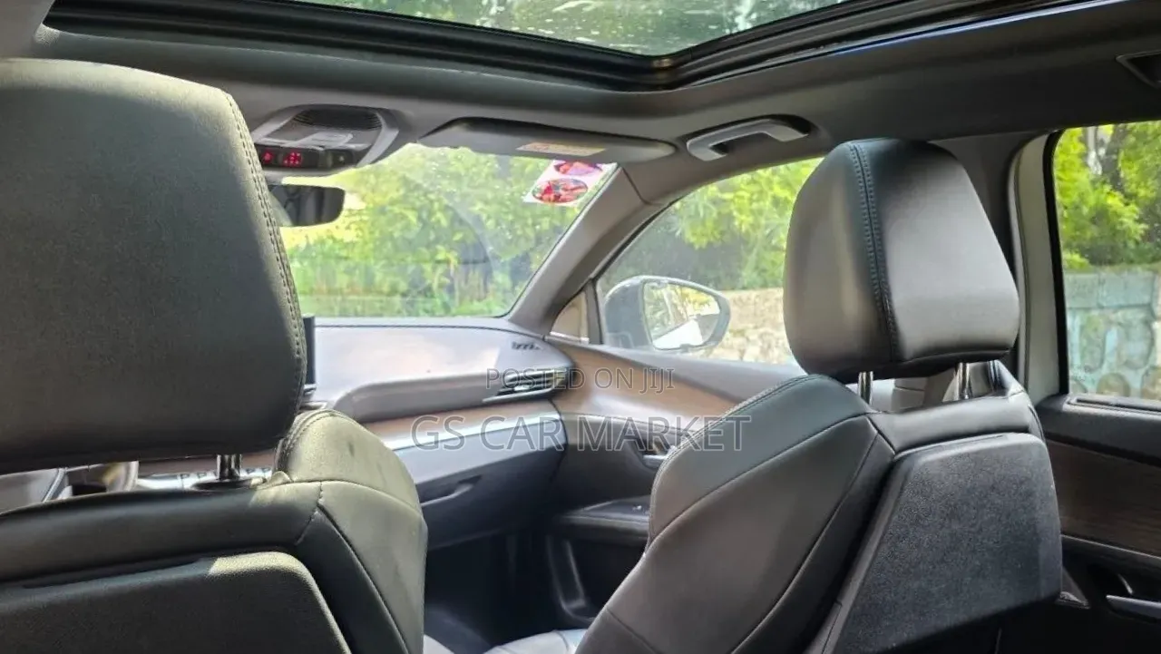 Peugeot 5008 2021 Ivory