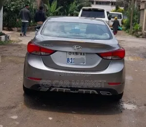 Hyundai Avante 2015 Gray