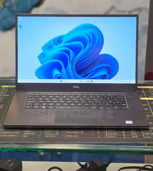 New Laptop Dell 16GB Intel Core i5 SSD 512GB
